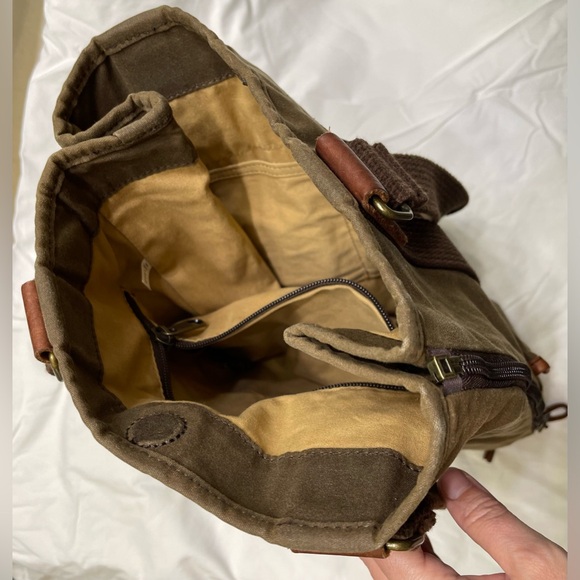 Duluth Trading Women's Oil Cloth Day Tote Bag green brown leather handles - Picture 8 of 13